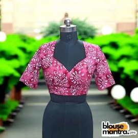 Lite Maroon Batic | Front Sweet Heart Neck | Back Cut Glass Sleeve