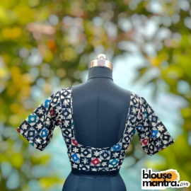 White & Black Batic | Front V Neck | Back Round Neck Glass Sleeve