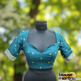 Green Mangal Giri | Front Dome Neck | Back Cut Glass Sleeve