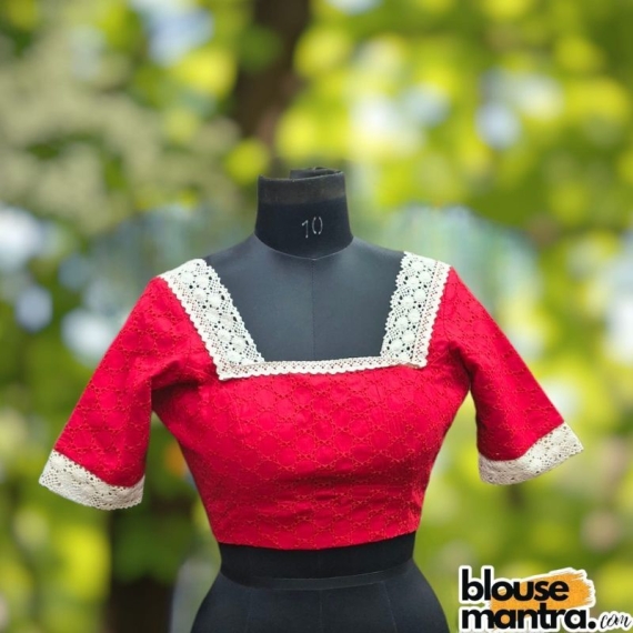 Red Hakoba | Square neck | lace attached Glass Sleeve