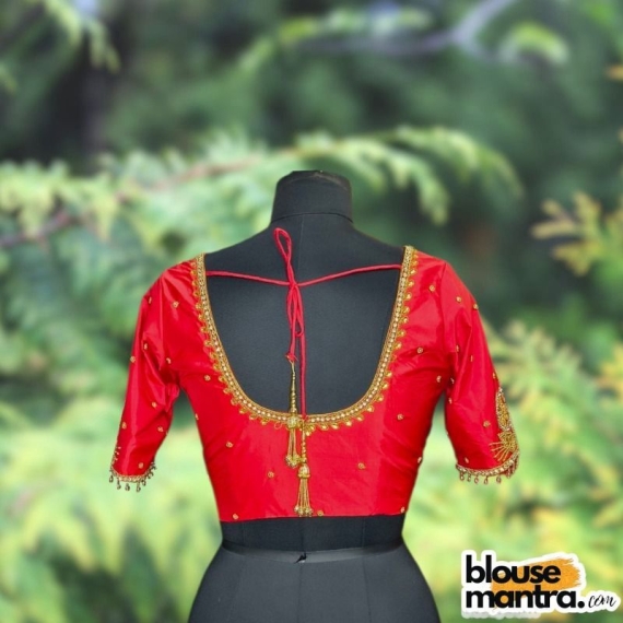  Red Peacock Ari | Round neck | Latkan Glass Sleeve