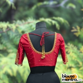 Dark Red Peacock Ari | Round neck | Latkan Glass Sleeve