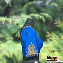 Blue Peacock Ari | Round neck | Latkan Glass Sleeve