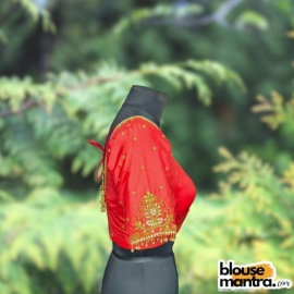  Red Triangle Kolka Ari | Round neck | Latkan Glass Sleeve