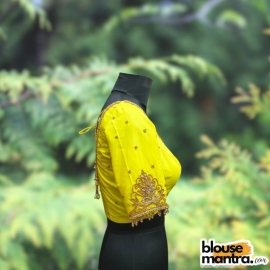 Yellow Triangle Kolka Ari | Round neck | Latkan Glass Sleeve