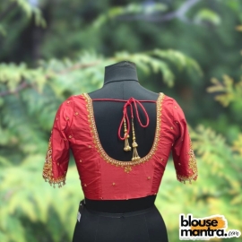 Maroon Kolka with white Stone | Round neck | Latkan Glass Sleeve