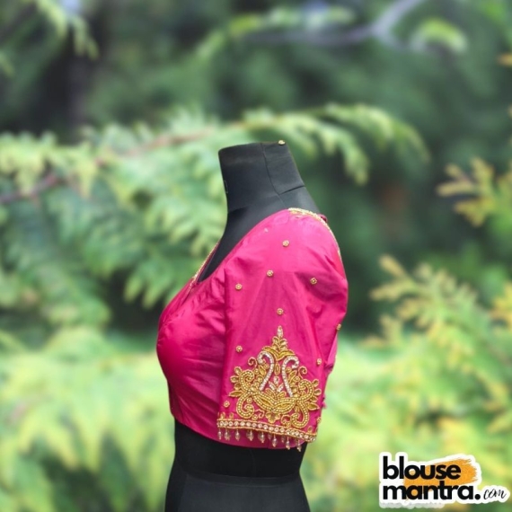 Pink Kolka with white Stone | Round neck | Latkan Glass Sleeve