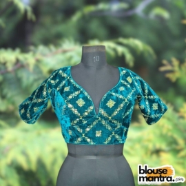 Frioza Velvet Sequence Work | Front Celeb Cut | Back Oval Cut Glass Sleeve