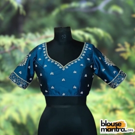 Firoza Samu | White Moti Ari embroidery Glass Sleeve