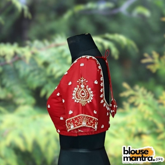 Red Samu | White Moti Ari embroidery Glass Sleeve