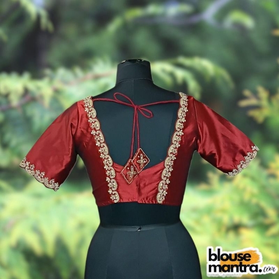 Maroon Samu | Golden Kolka Ari Embroidary Glass Sleeve