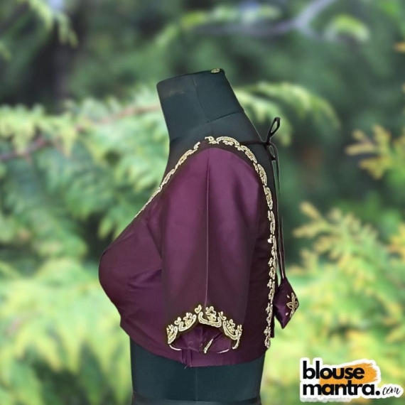 Wine Samu | Golden Kolka Ari Embroidary Glass Sleeve