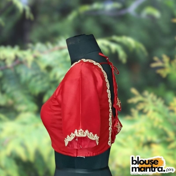 Red Samu | Golden Kolka Ari Embroidary Glass Sleeve