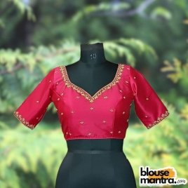 Pink Samu | Golden Flower Ari Embroidery Glass Sleeve