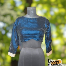 Firoza Velvet | Curve Waist | Back Circle Cut | Lace On Hand Full Sleeve