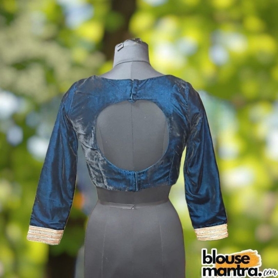 Firoza Velvet | Curve Waist | Back Circle Cut | Lace On Hand Full Sleeve