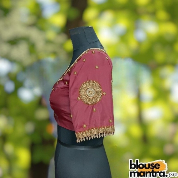 Blackish Maroon Prothoma Silk | Circle Ari Glass Sleeve