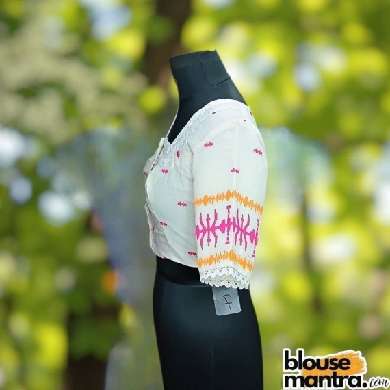 White Embroidery Jamdani | Square Neck | Lace Attached Glass Sleeve