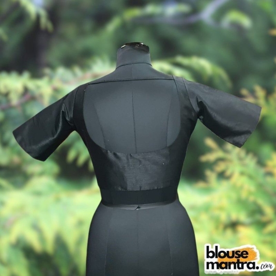 Black Semi Raw Silk | Ronud Neck | Back Strap Glass Sleeve