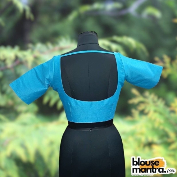 Sky Semi Raw Silk | Ronud Neck | Back Strap Glass Sleeve