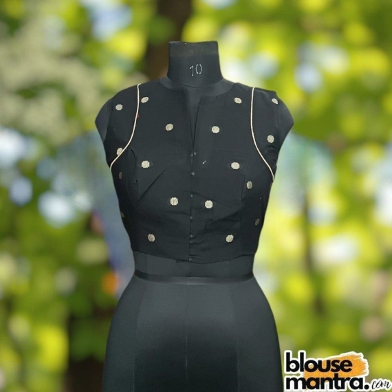 Black Mangal Giri | Front Small V Cut Sleeveless