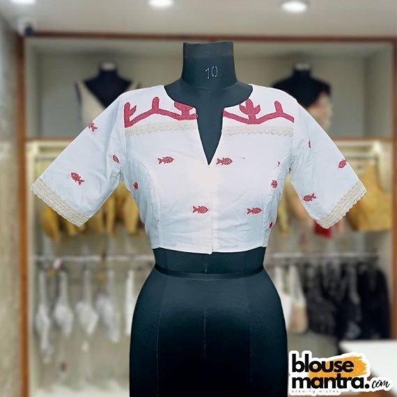 White Jamdani | Off white small Lace on Front & Sleeve | Thick designer lace on back Glass Sleeve