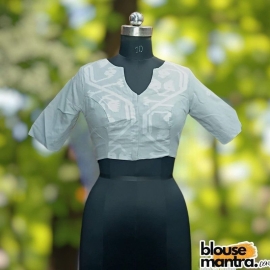Grey Jamdani | Front V Cut | Back Boat Neck | Paar On chest Glass Sleeve