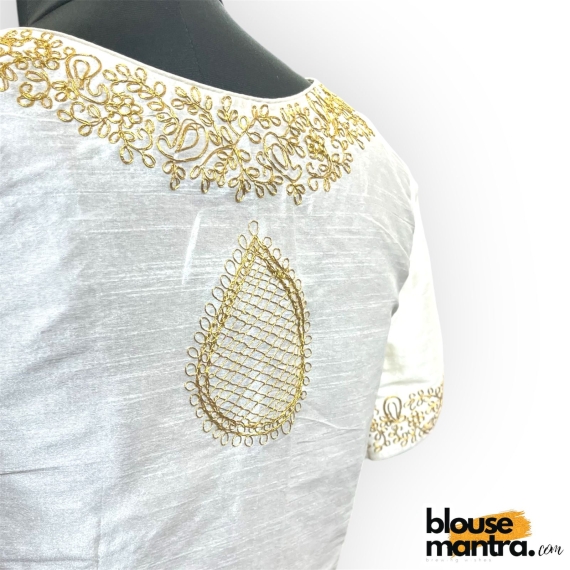 2904 White Raw Silk  |  Golden Zari Drop On Back